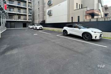 敷地内駐車場(屋外平面式)