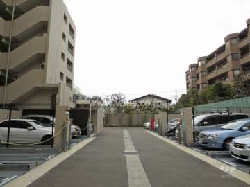 敷地内駐車場（屋外機械式）