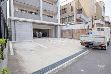 敷地内駐車場（屋外平面式）
