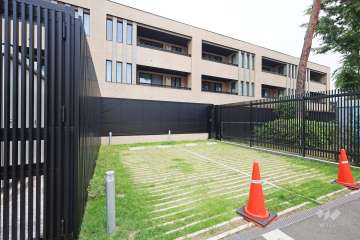 敷地内駐車場（屋外平面式）　