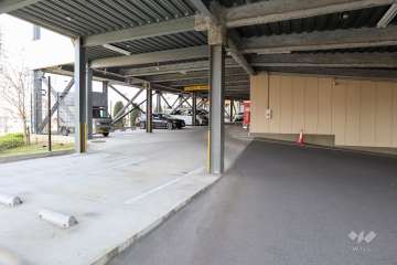 敷地内駐車場（自走式立体）