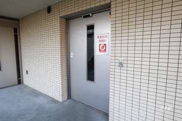 駐輪場の出入口