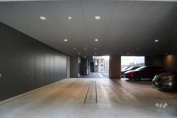 敷地内駐車場（屋内平面式）