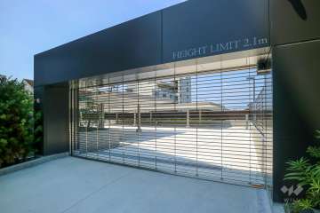 駐車場の出入り口