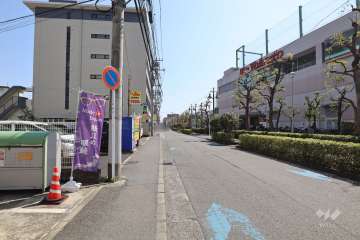 敷地南側の前面道路　