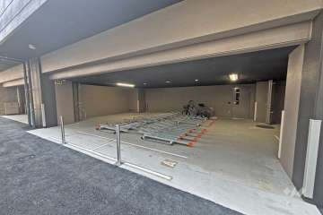 屋内に設けられた駐輪場