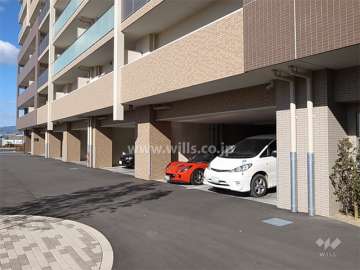 敷地内駐車場（屋内平面式）