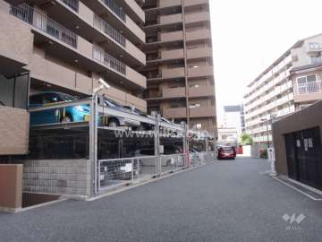 敷地内機械式駐車場