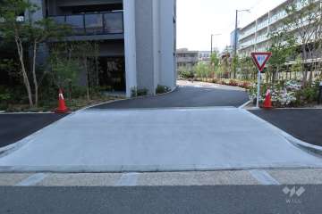 駐車場の出入口
