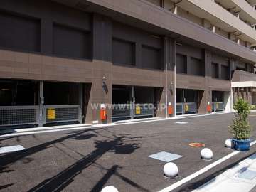 敷地内駐車場（屋内機械式）