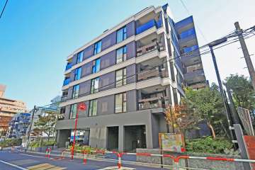 ブランズ神楽坂の外観（北西側から）