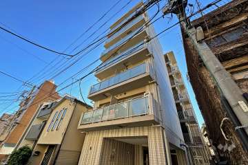 ラ・グラース日暮里の外観（北西側から）