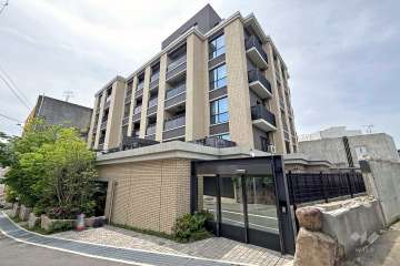 グランドメゾン六甲宮山町の外観（北東側から）