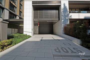 駐車場の出入り口