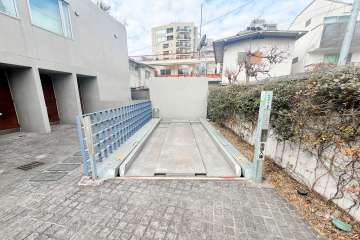 敷地内駐車場（機械式）