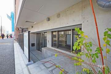 エントランス（東側）