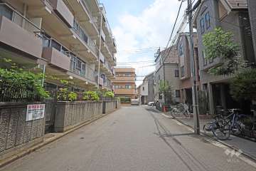 敷地南西側の前面道路　