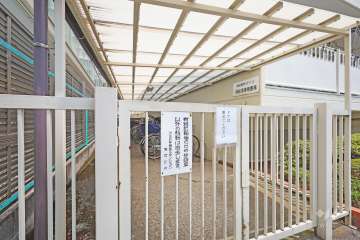駐輪場の出入口