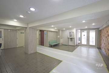 エントランスホール