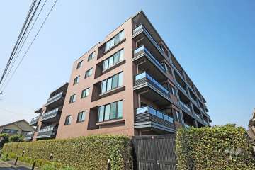 ライオンズ三鷹台楓ハウスの外観（南側から）
