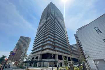 ジオタワー宝塚グランレジスTheNorthの外観（北西側から）