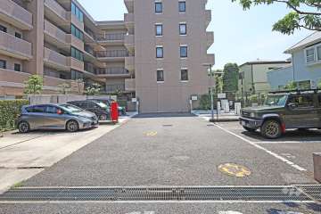 敷地内駐車場（屋外平面式）