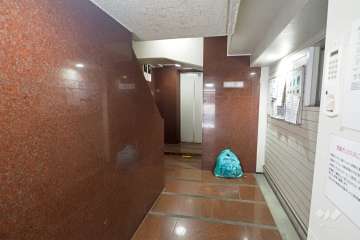 エントランスホール