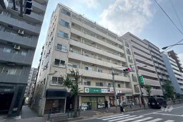 迦葉三鷹マンションの外観（北西側から）