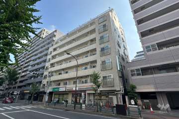 迦葉三鷹マンションの外観（南西側から）