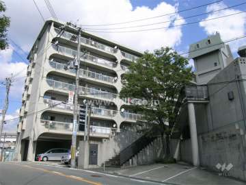 東豊中台マンションの外観（南側から）