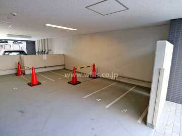 バイク置場-(2)