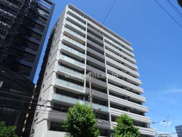 ローレルコート江坂の外観（南西側から）