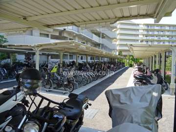 バイク置場、自転車置き場