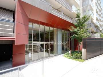 二層吹き抜けのエントランス