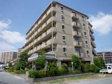 セレネ宝塚の外観（南東側から）