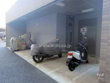 バイク置き場
