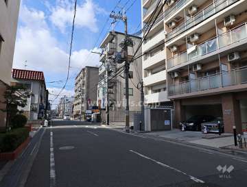 敷地南西側の前面道路