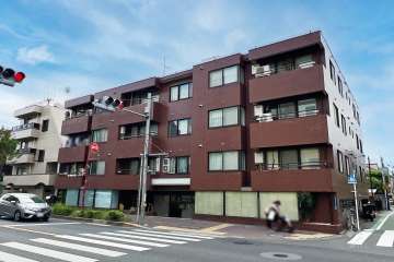 ブライト吉祥寺の外観（東側から）