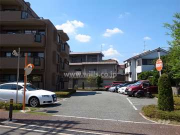駐車場入口
