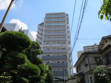 ジオ阪急川西ステーションフロントの外観（西側から）