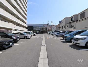 敷地内駐車場（屋外平面式）