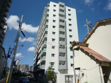 ローレルコート伊丹郷町の外観（南東側から）