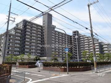日商岩井グリーンサイドマンションの外観（北東側から）