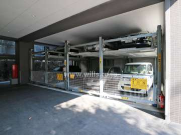 敷地内駐車場（屋内機械式）