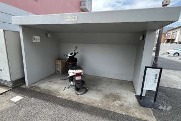 バイク置き場