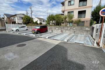 敷地内駐車場（屋外機械式）
