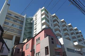 日生三鷹マンションの外観（南東側から）