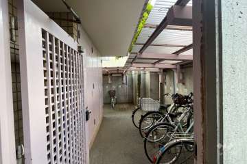 駐輪場（屋根付き）