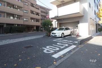 敷地内駐車場（屋外平面式）