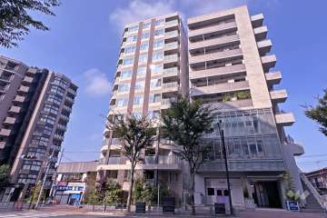 ブランズ三鷹の外観（北東側から）